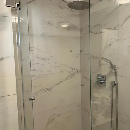 Apartament Victoriei 139 *